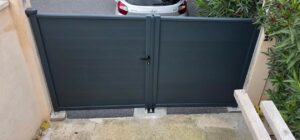portail battant alu